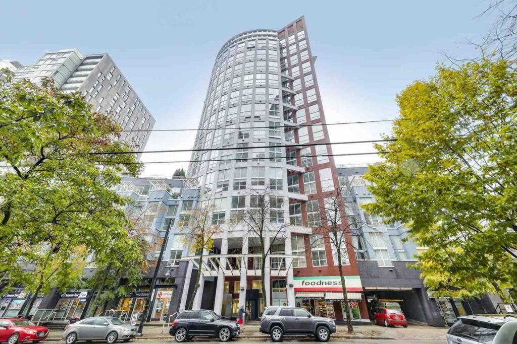 Loft In Entertainment District With Free Underground Parking Daire Vancouver Dış mekan fotoğraf